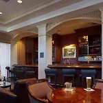 DoubleTree by Hilton Hotel Savannah Historic District 
